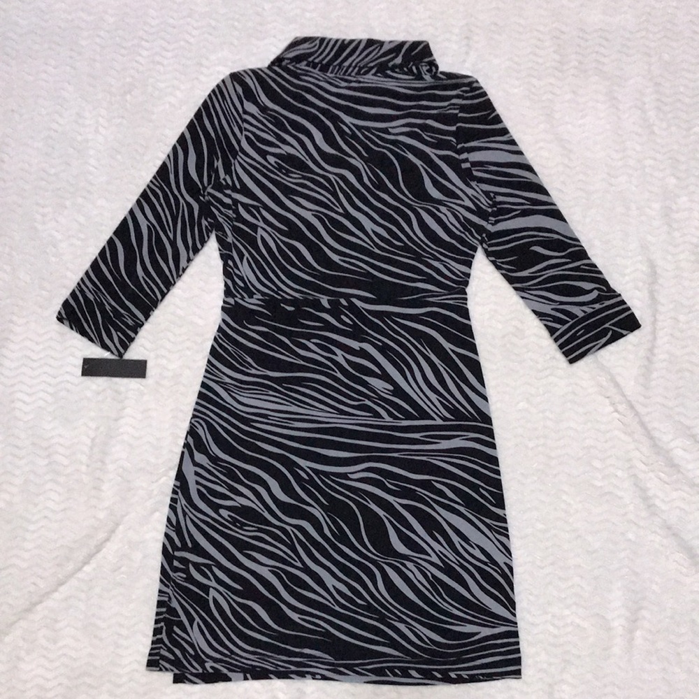 NWT Mesmerize faux wrap dress - Picture 8 of 16